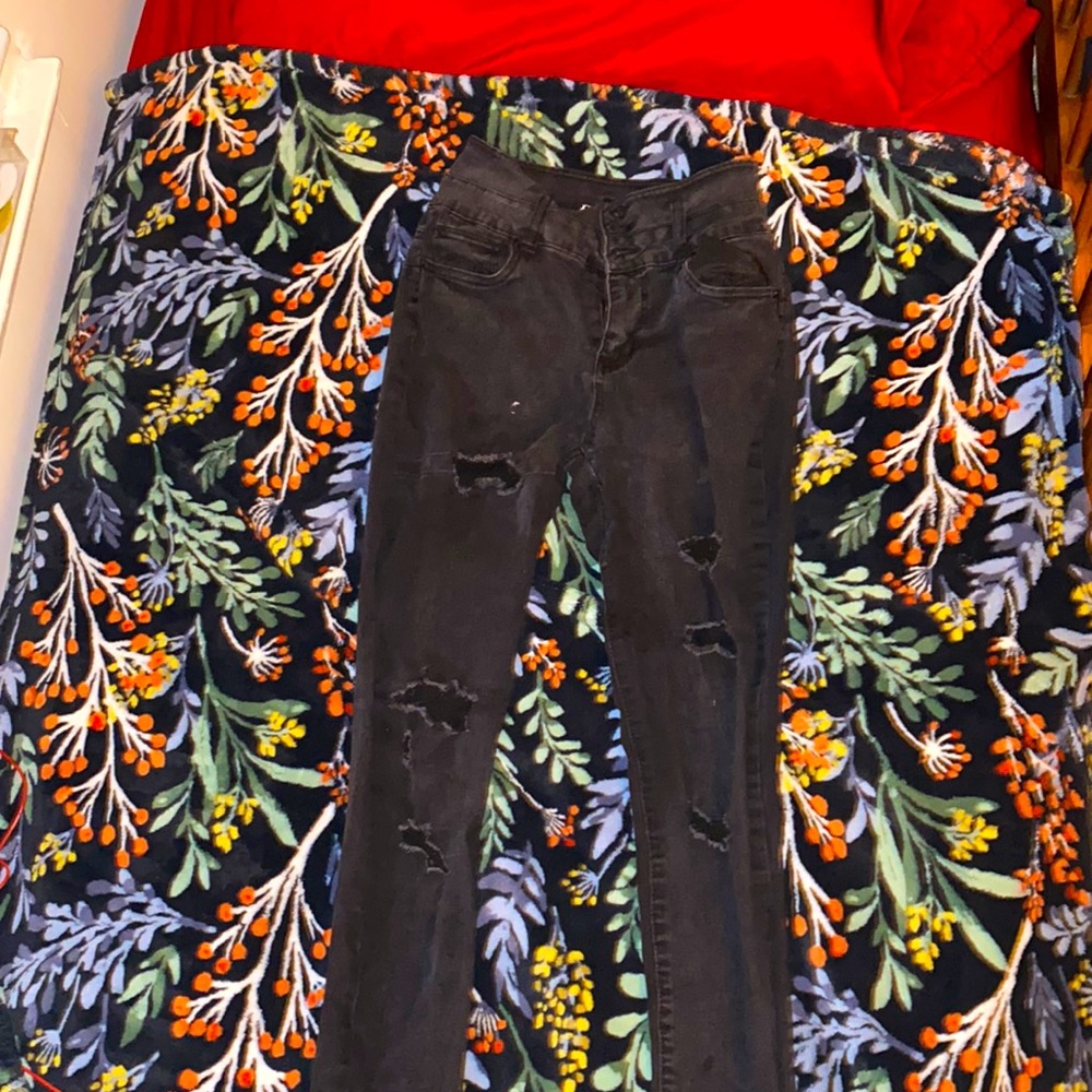 Refuge ripped jeans